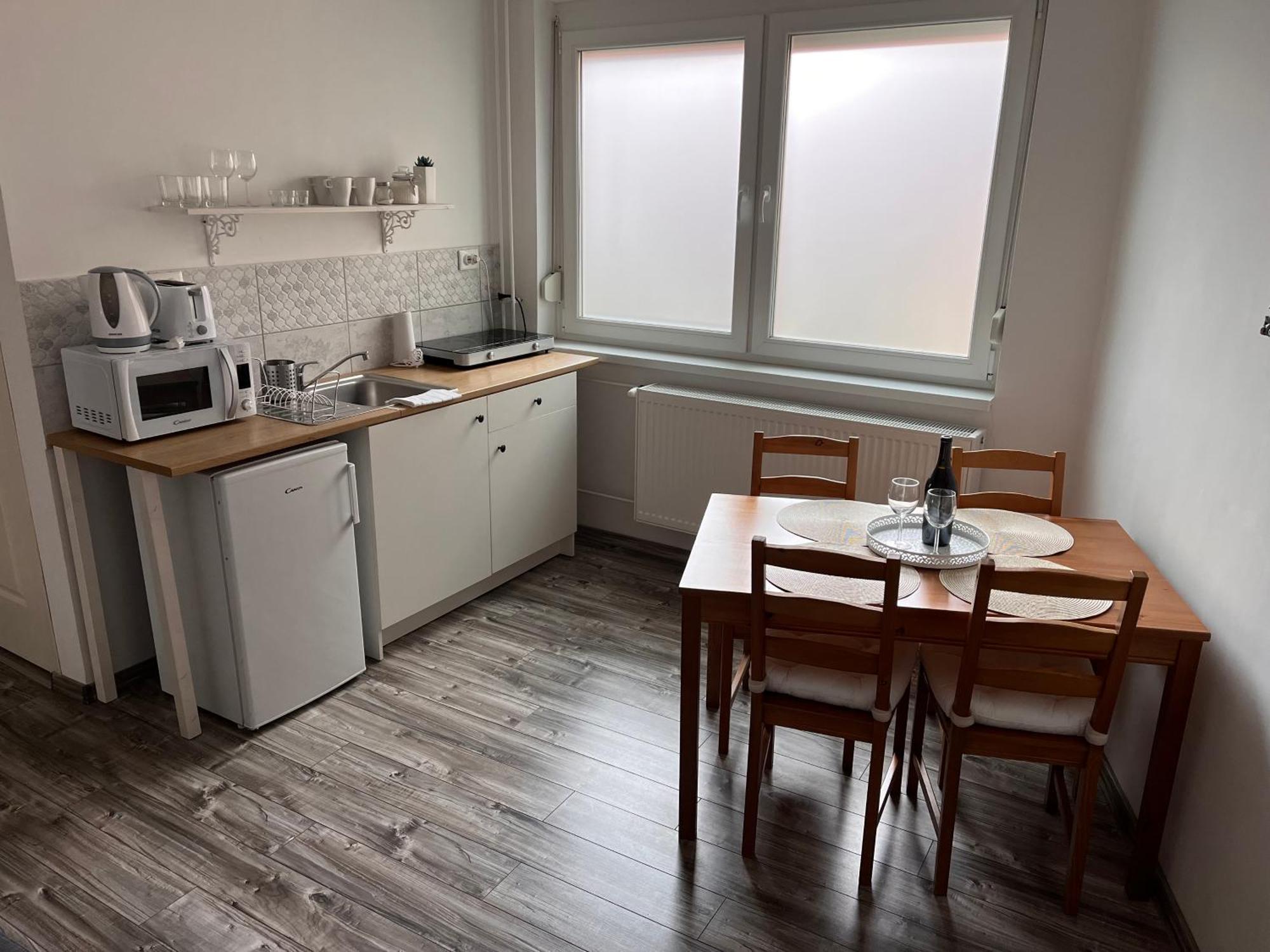 Pacsirta Apartmanhaz Eger Exterior photo